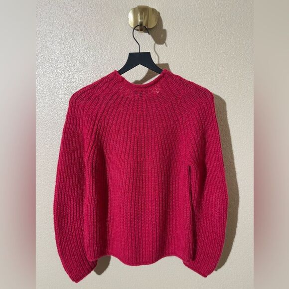 Sold - Picture 2 of 6